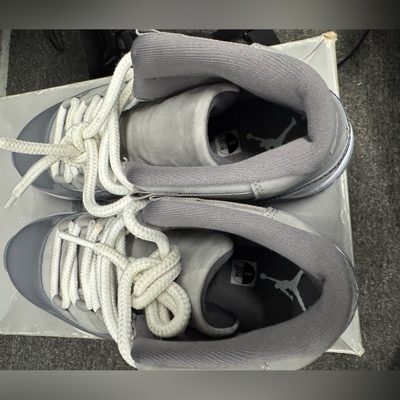 Nike air jordan 11 cool Grey used Sz 8 ✅✅